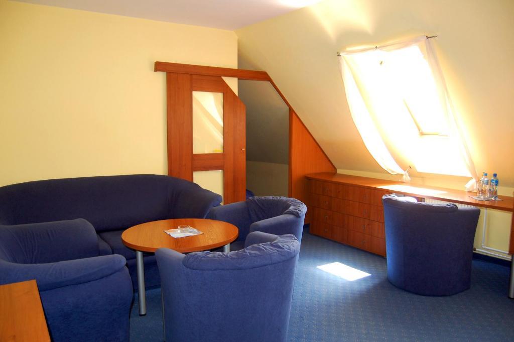 Hotel Zajazd Piastowski Kazimierz Dolny Oda fotoğraf